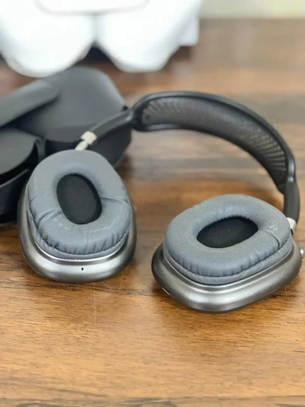 Apple Airpods Max Wireless Over-ear Headphones. Active Noise Cancelling, Transparency Mode, Spatial Audio, Refurbished Headphones
